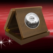 2013年1月：中國(guó)鐵建榕江特大橋合龍竣工留念銀幣定制