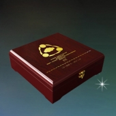 2014提11月：制作深圳金溢股份公司上市紀(jì)念盤(pán)純銀銀盤(pán)制作