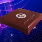 2015年6月訂作　武漢大學(xué)同學(xué)畢業(yè)30周年聚會留念紀念銀幣定制