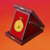 2015年7月制做　紀(jì)念抗日戰(zhàn)爭(zhēng)勝利70周年紀(jì)念章專業(yè)制作廠家