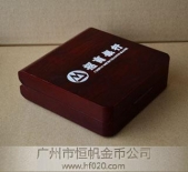 金銀紀(jì)念章包裝盒,仿紅木盒子